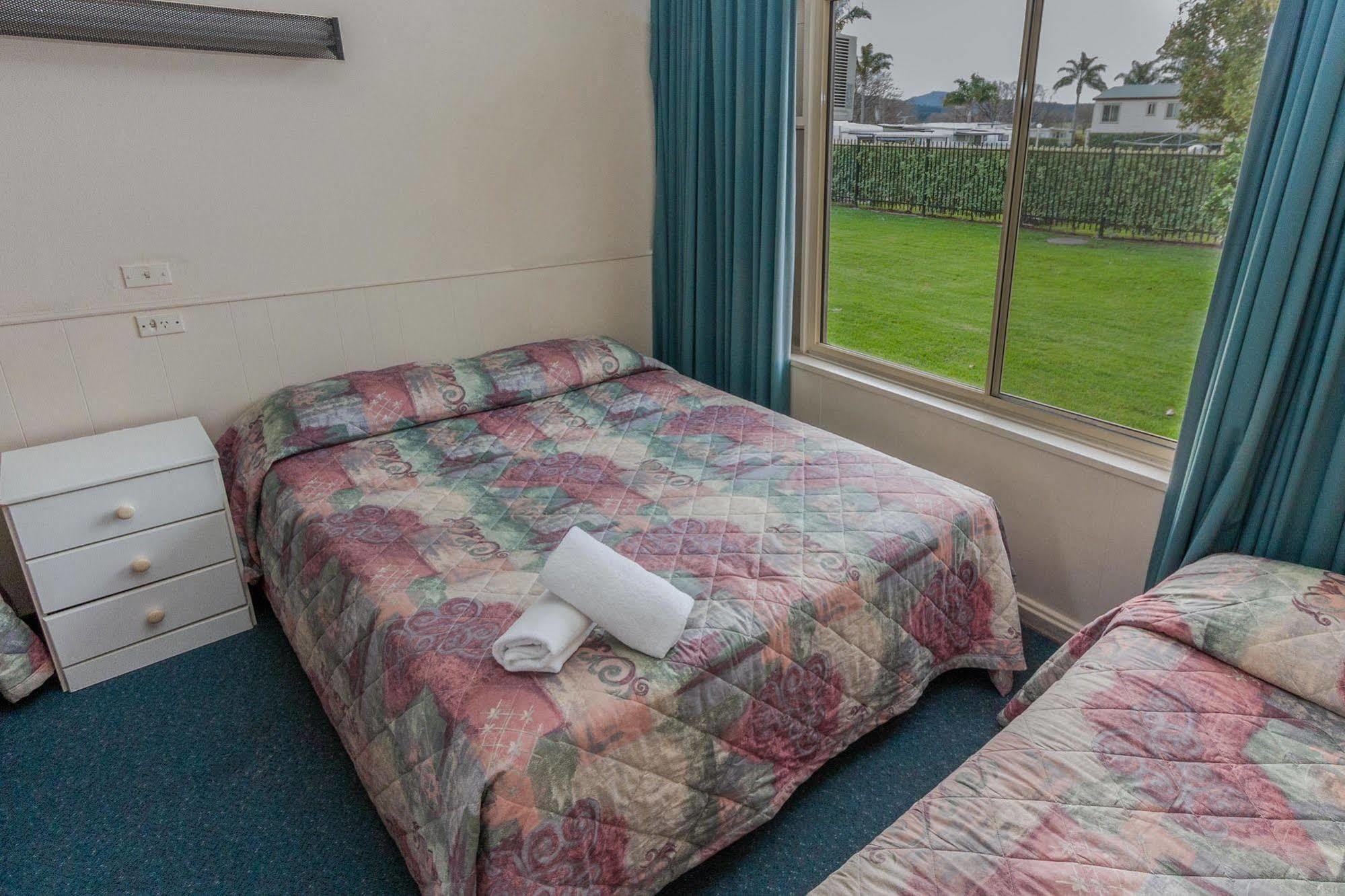 Moruya Waterfront Hotel Motel Bagian luar foto