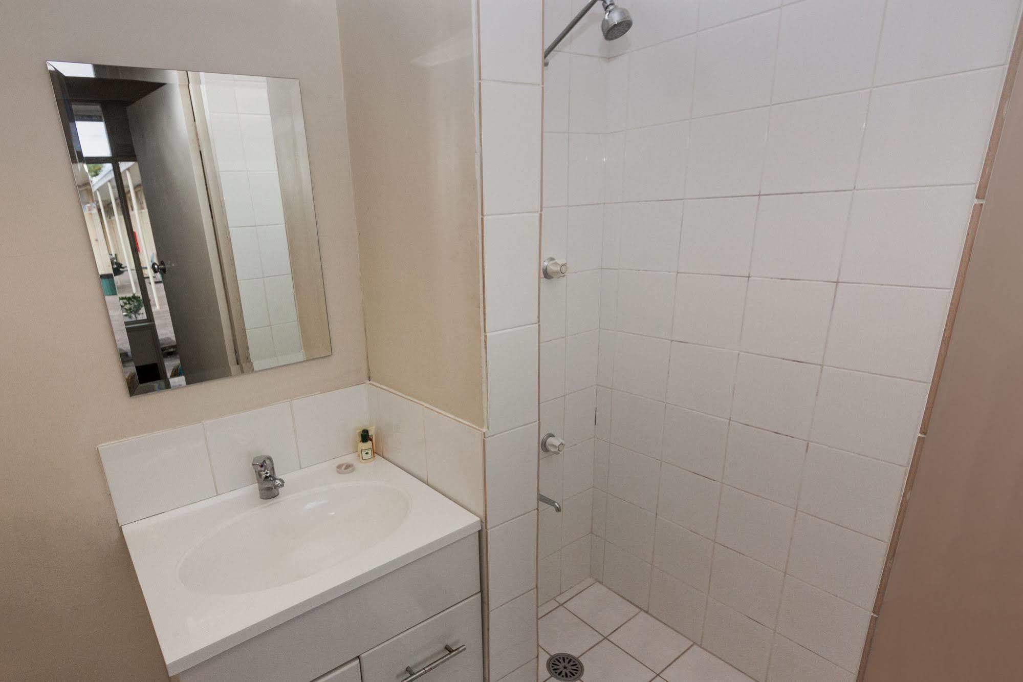 Moruya Waterfront Hotel Motel Bagian luar foto